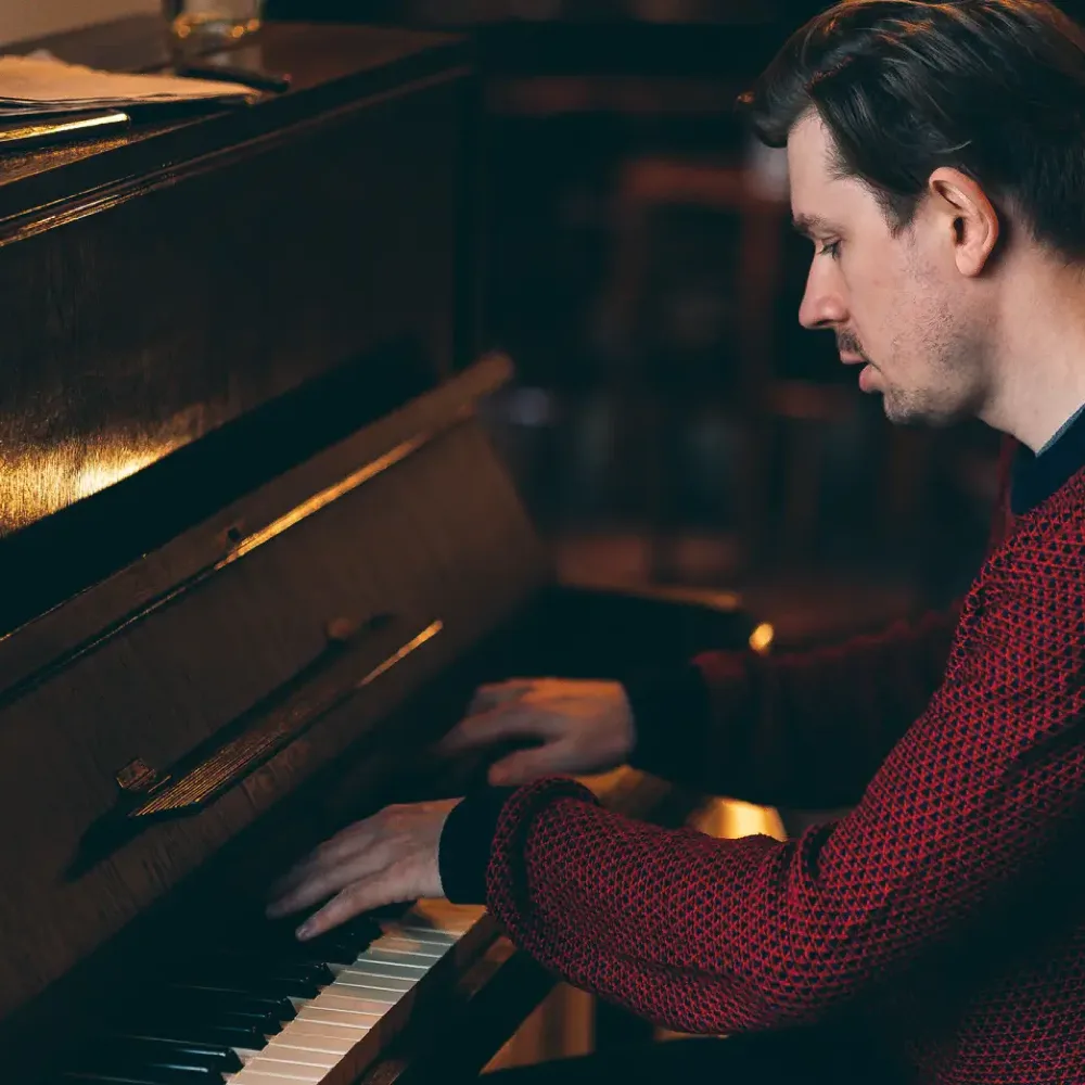 Pavel Szabo am Klavier