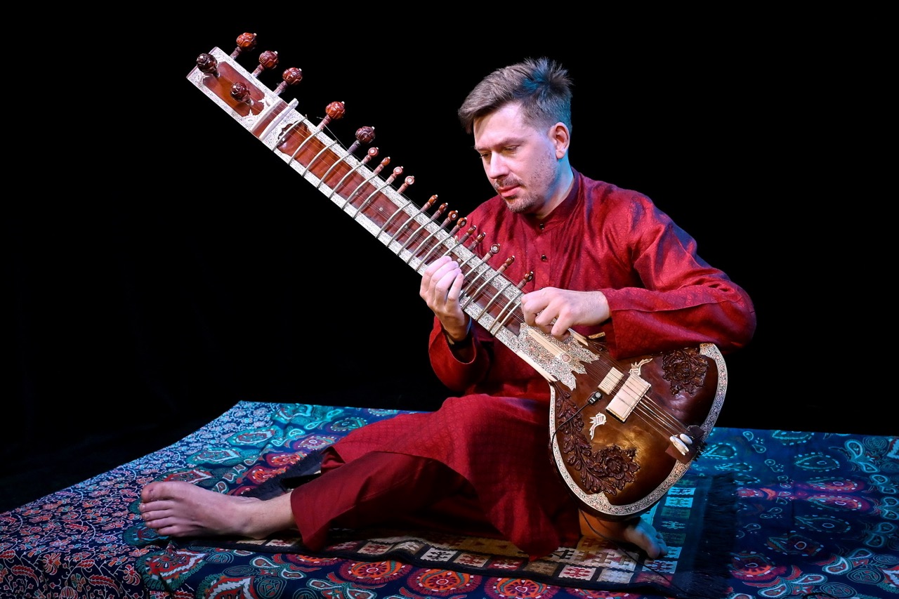 Pavel Szabo - Sitár
